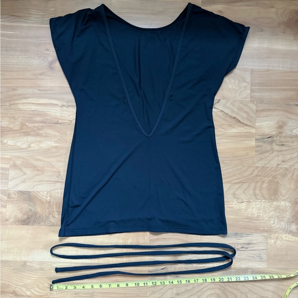 Multi-Wear Tie Tee: Lululemon - Picture 5 of 14